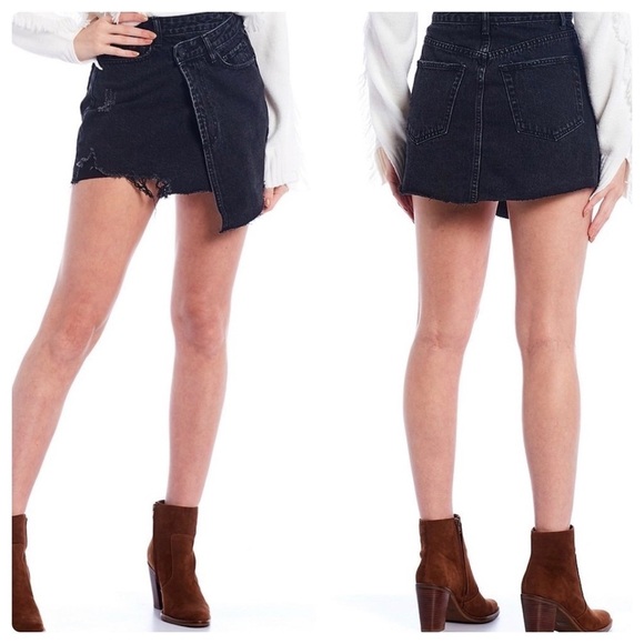 Gianni Bini Jenn Asymmetric Denim Skirt-NWT- Size 26 - Picture 1 of 14